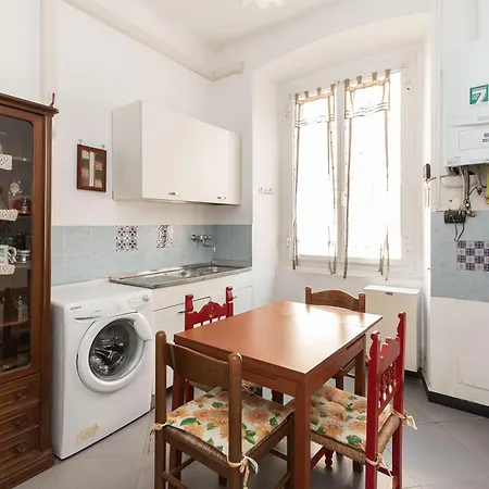 Apartman Steps From The Galliera Hospital And The Historic Center Genova