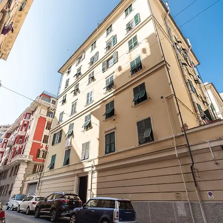 Steps From The Galliera Hospital And The Historic Center * 热那亚