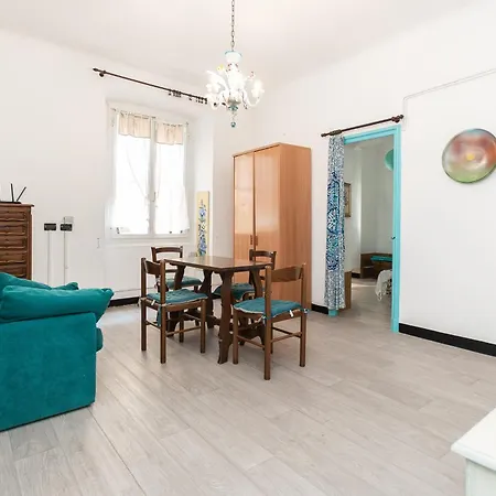 Steps From The Galliera Hospital And The Historic Center Apartment Genoa