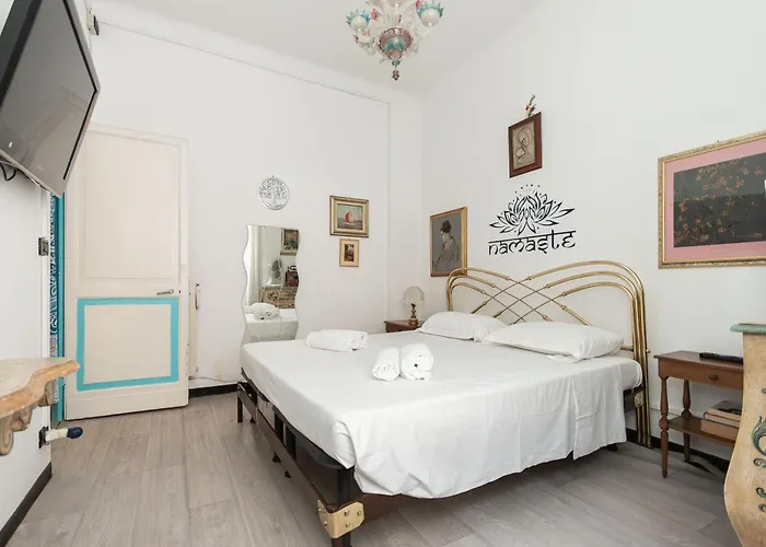 アパート Steps From The Galliera Hospital And The Historic Center
