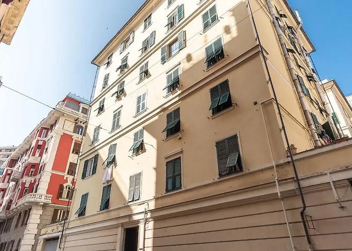 Steps From The Galliera Hospital And The Historic Center * ジェノヴァ